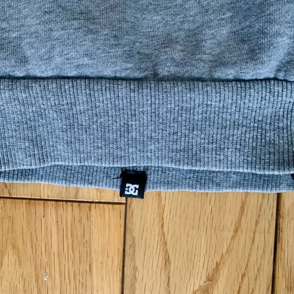 Y2K DC Fullzip Hoodie Men's Medium Gray Sweater Big Logo Embroidered Skating 00s - Picture 3 of 6